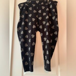 Torrid Gray Heart Black Leggings size 4